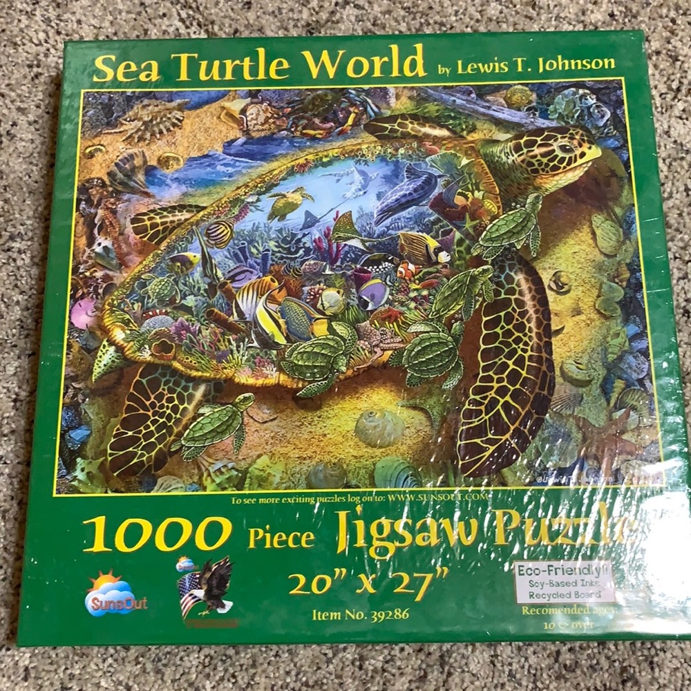 Sea Turtle World Jigsaw Puzzle. 1000 pieces. Unopened.
